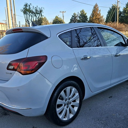 Opel Astra J 2013 like new, 1.7 Turbo Diesel EcoFlex, manual