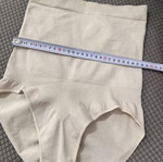 High-waisted shaping shorts beige/nude, size S