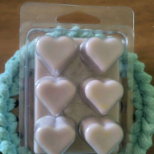 Handmade wax melt bar with whiskey caramel scent new