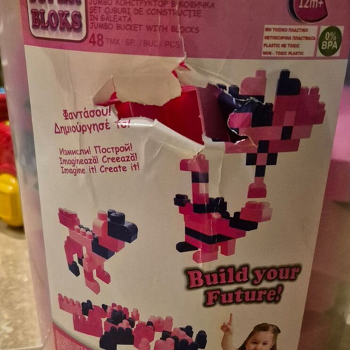 Super Blocks large building blocks used, bucket set