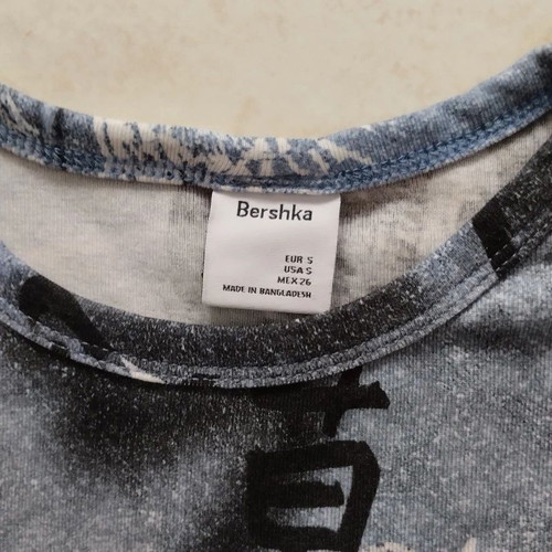 Bershka Japan Style Printed Crop Top, Size S
