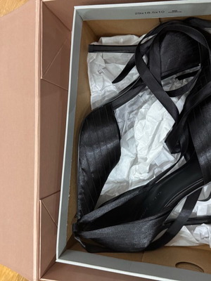 Charles & Keith fabric tie shoes like new, size 40, black