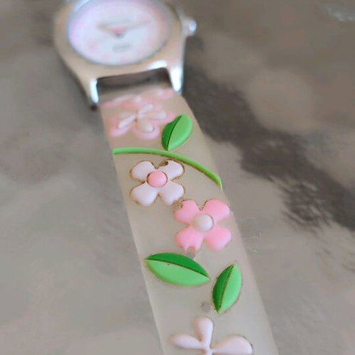Jacques Farel children's watch used with embossed strap and metal case