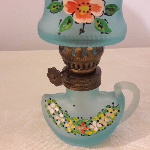 Vintage oil lamp like new, working condition