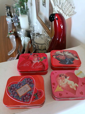 Haribo metal collectible tins like new, pack of 4