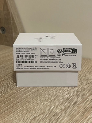 Apple AirPods 4 with Noise Cancellation