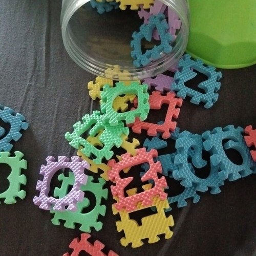 Foam mini puzzle like new