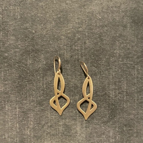 Pilgrim earrings like new, matte finish