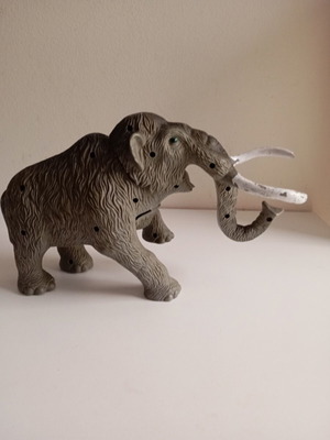Mammoth Smithsonian Institution Ace Age figure 30cm, sound and head movement