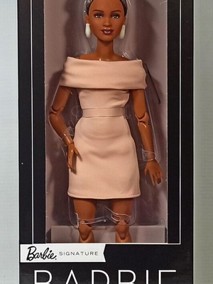Barbie Basics Model 08 doll new 12'' European
