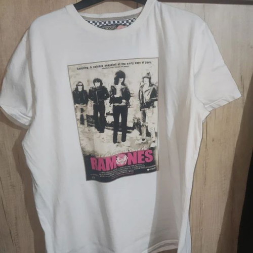 Ramones t-shirt, size L, white