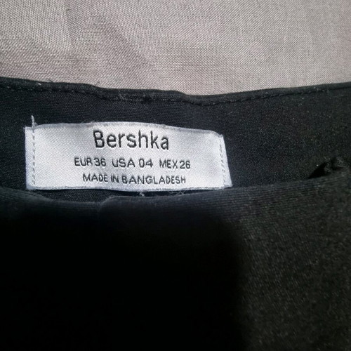 Bershka cigarette pants black used, low rise size S