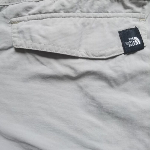 The North Face shorts like brand new, size M, gray