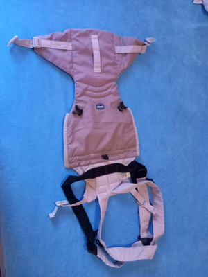 Chico baby carrier for walk like new