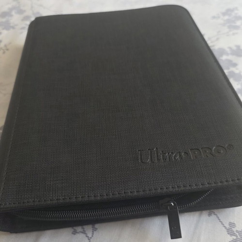 Ultra Pro Toploader Binder with 80 positions like new plus 80 Toploaders gift