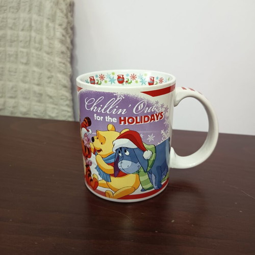 Disney Christmas Mug like new