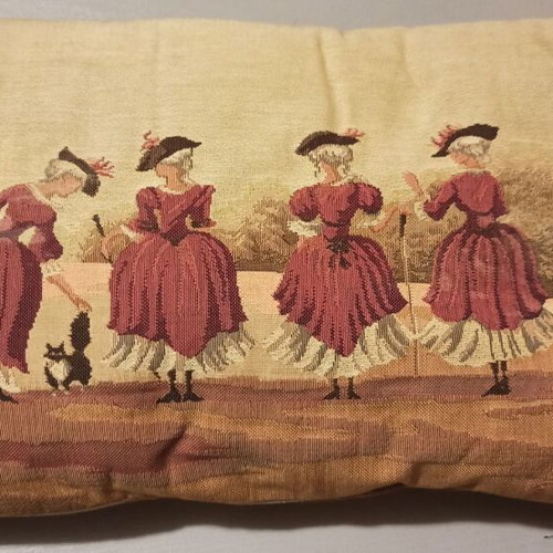 Decorative pillows from Belgian tapestry like new, set of 2