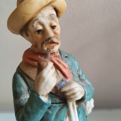 Porcelain figurine Elderly Hunter vintage, used, 18cm