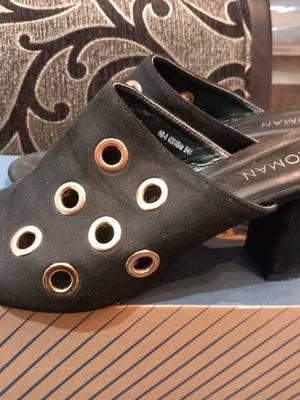 Roman black mules like new, thick heel 9 cm, size 41