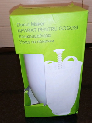 Donut maker new in original packaging