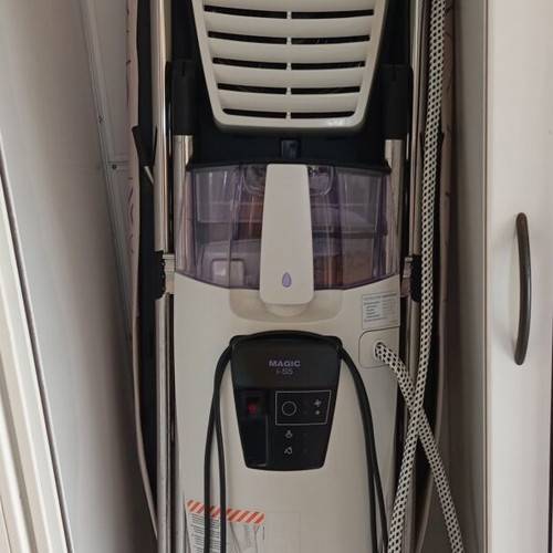 Laurastar Magic L-S5 ironing system like new