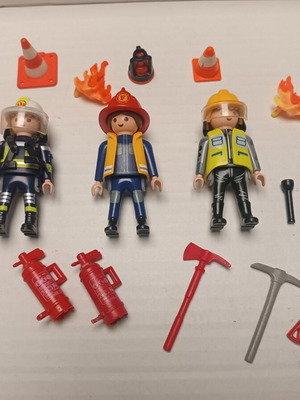 Playmobil пожарникари употребявани, комплект от 3 с оборудване