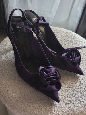 Zara purple pumps like new