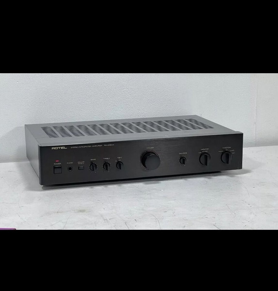 Ενισχυτής  Rotel RA-930AX