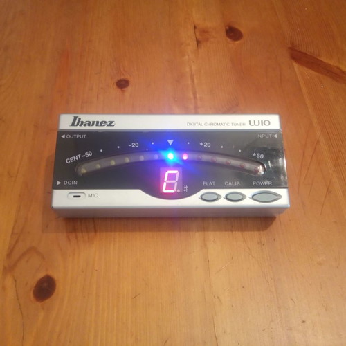 Ibanez LU10 tuner used, works with battery or adapter