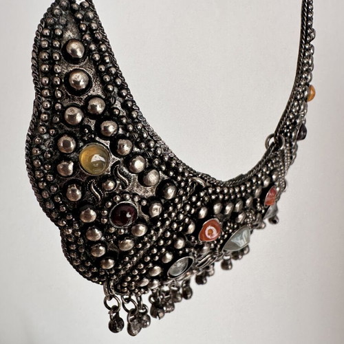 Vintage ethnic statement necklace boho metal silver like new