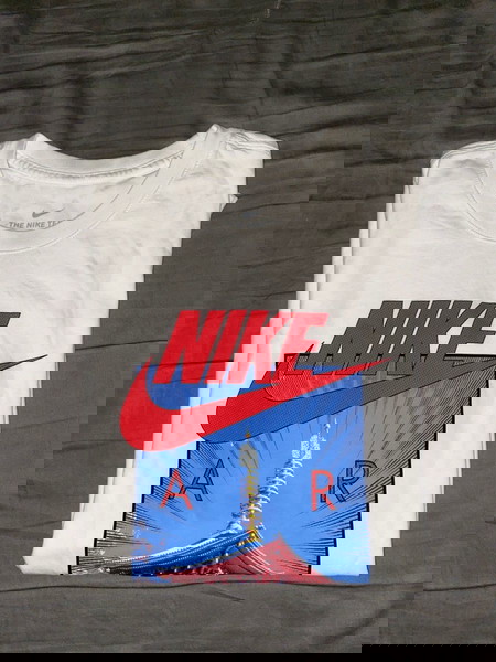 T-shirt Nike