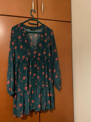 Pink Woman women's dress used, size L, floral pattern
