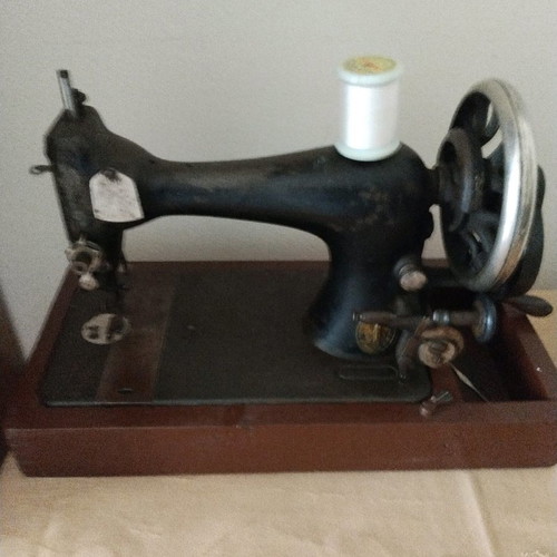 SUPER! Antique sewing machine SINGER (from 1912).