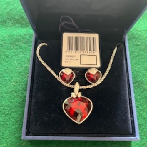 Swarovski jewelry set with red crystal new