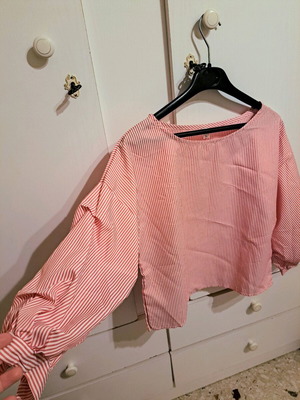 Striped blouse like new, white and pink, size L