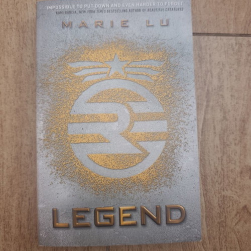 Legend by Marie Lu English book like new