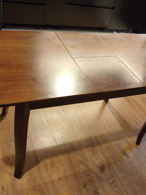Solid Wood Extendable Kitchen Table like new with Protective Glass