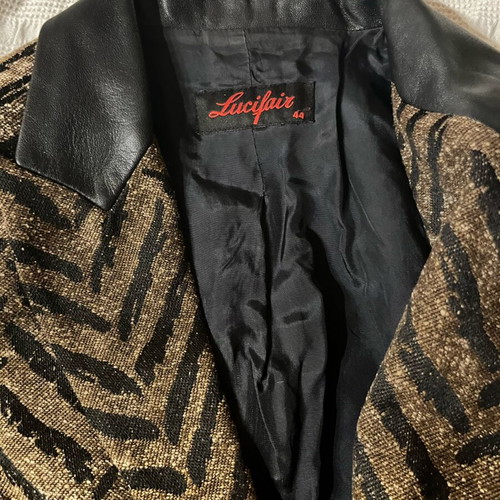 Lucifair brown coat with leather details