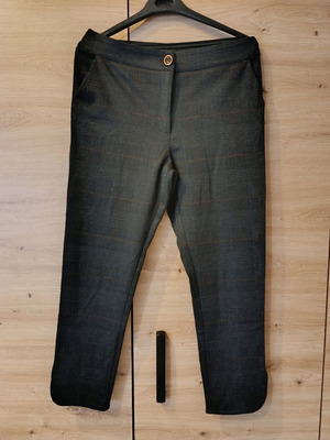 Zara pants elastic fabric size M like new ankle length
