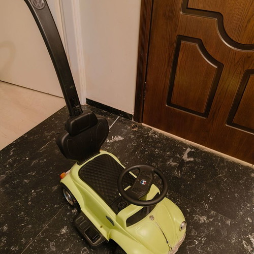 Green electric ride-on car without battery, used