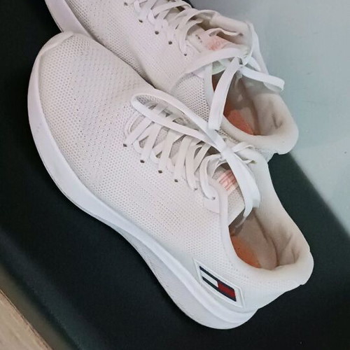 Tommy Hilfiger athletic shoes used, white, size 36