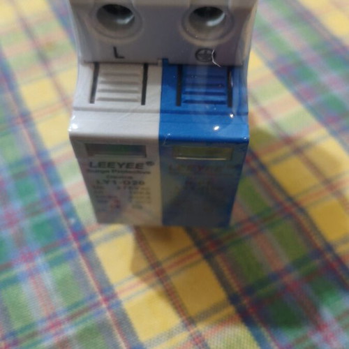 Αντικεραυνικά 220 Volt για δίκτυο ΔΕΗ καινούργια