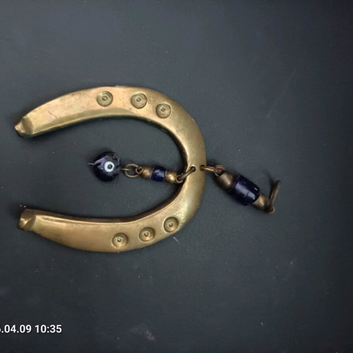 Lucky horseshoe made of solid brass with beads like new