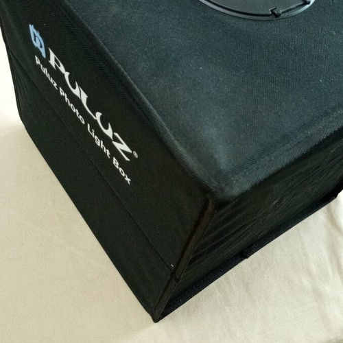 Puluz Portable Photo Studio with LED, like new