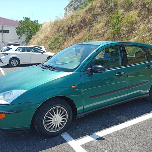 Ford Focus 1999 1600cc used, manual, 100 hp, Alpine radio-cd