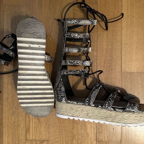 Snake Print Gladiator Sandals Lace-Up like new, boho chic