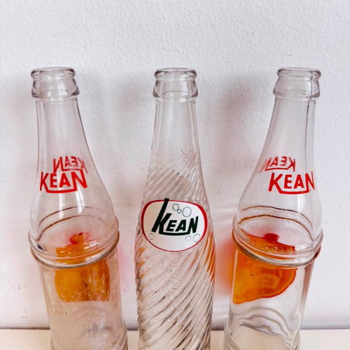 Kean bottles, lot