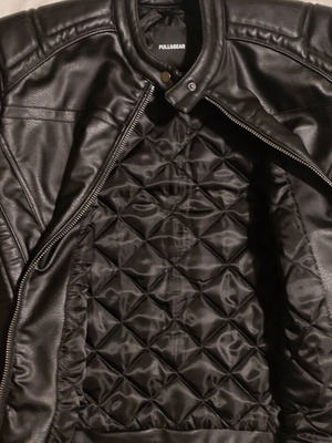 Leather Biker Jacket Pull&Bear black like new, size Medium