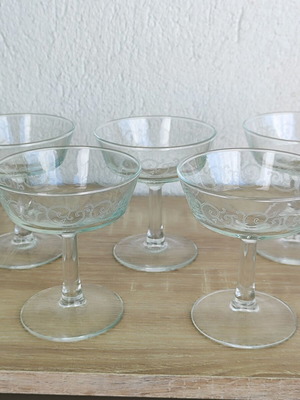 Vintage coupe glasses set of 6 used with embossed design