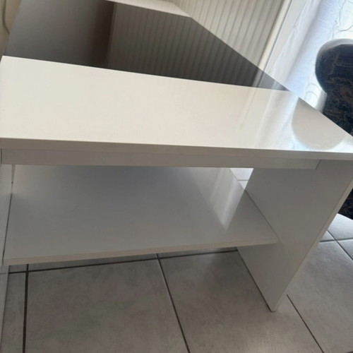 Coffee table used with small mark